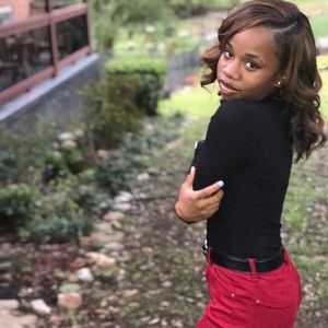 Meet your Posher, Zoe